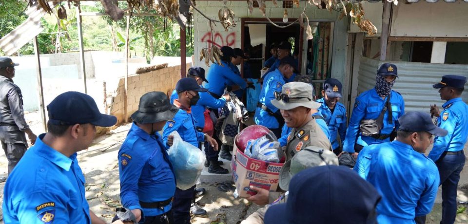 Tim Terpadu Kota Batam Tertibkan Bangunan Ilegal di Kurahan Sei Binti