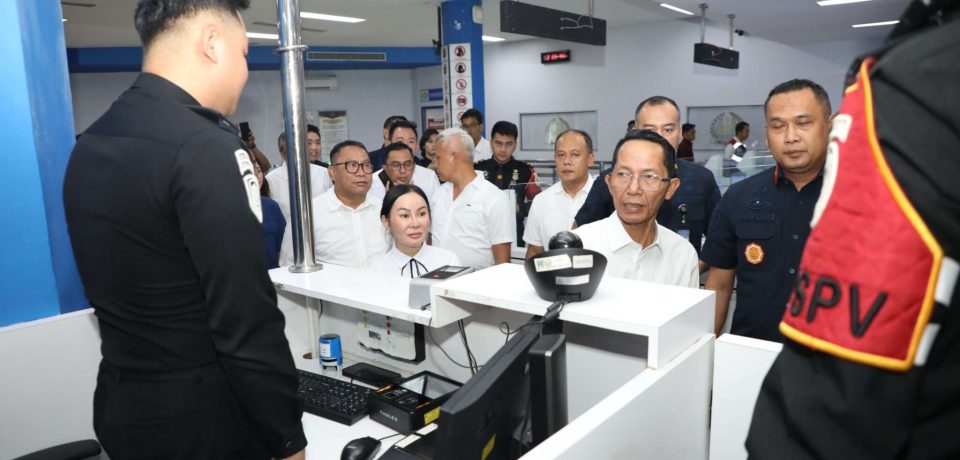 Tinjau Pelabuhan Internasional Batam Center dan Harbour Bay, Amsakar – Li Claudia Komitmen Benahi Kualitas Layanan Penumpang