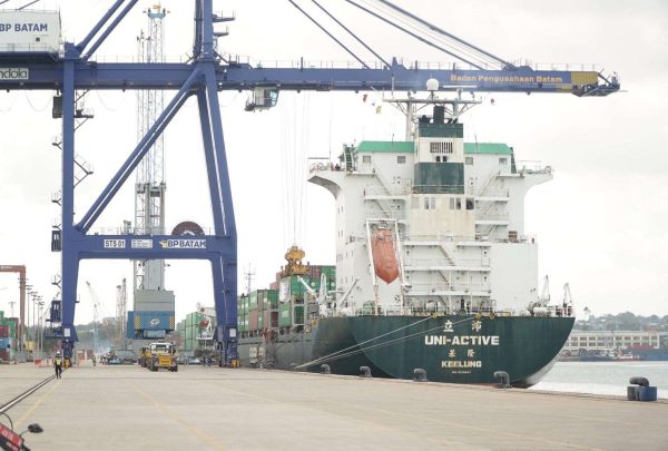 Volume Peti Kemas Tumbuh, Jumlah Penumpang Melonjak, BP Batam Buka 2026 dengan Kinerja Optimis